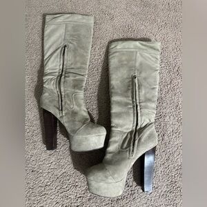 Zigi Soho platform chunky boots 2009 era